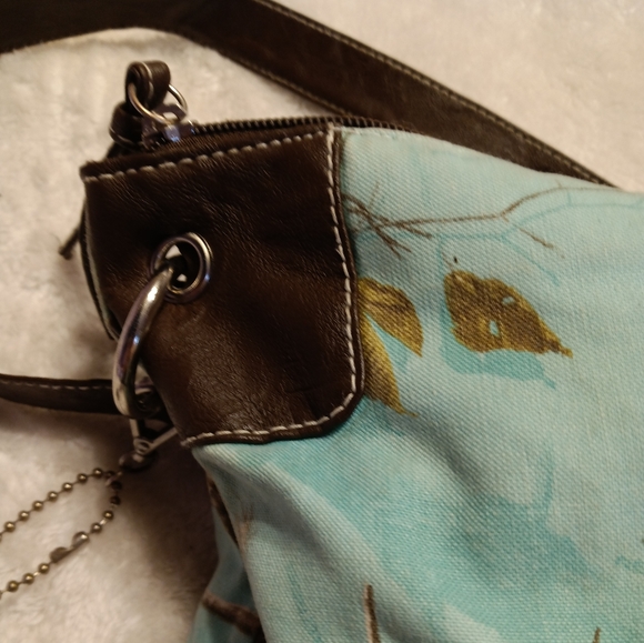 Turquoise Crossbody Vintage Handbag - Picture 5 of 10